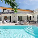 Sereniwood 1 - Jungle Retreat Private Pool Villa